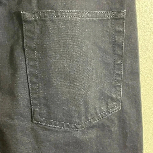 Topman Size 36 x 32 Relaxed Fit Jeans Black Button-Fly Denim Cotton Pants NEW - Picture 7 of 7